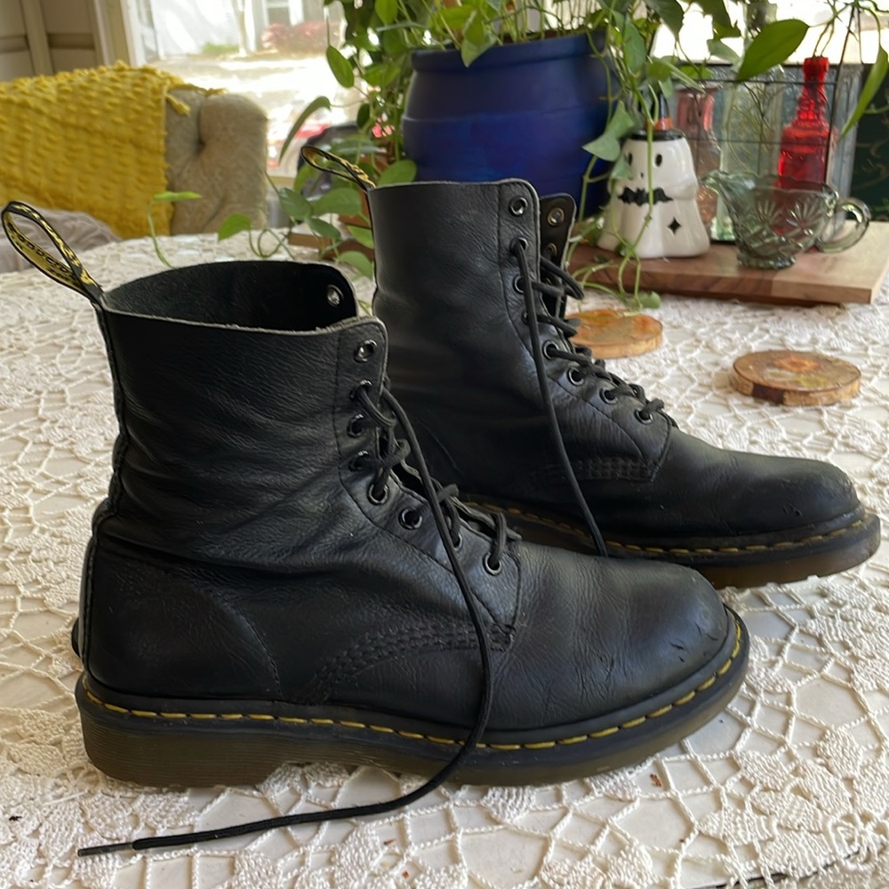 Dr. Martens 1460 Pascal